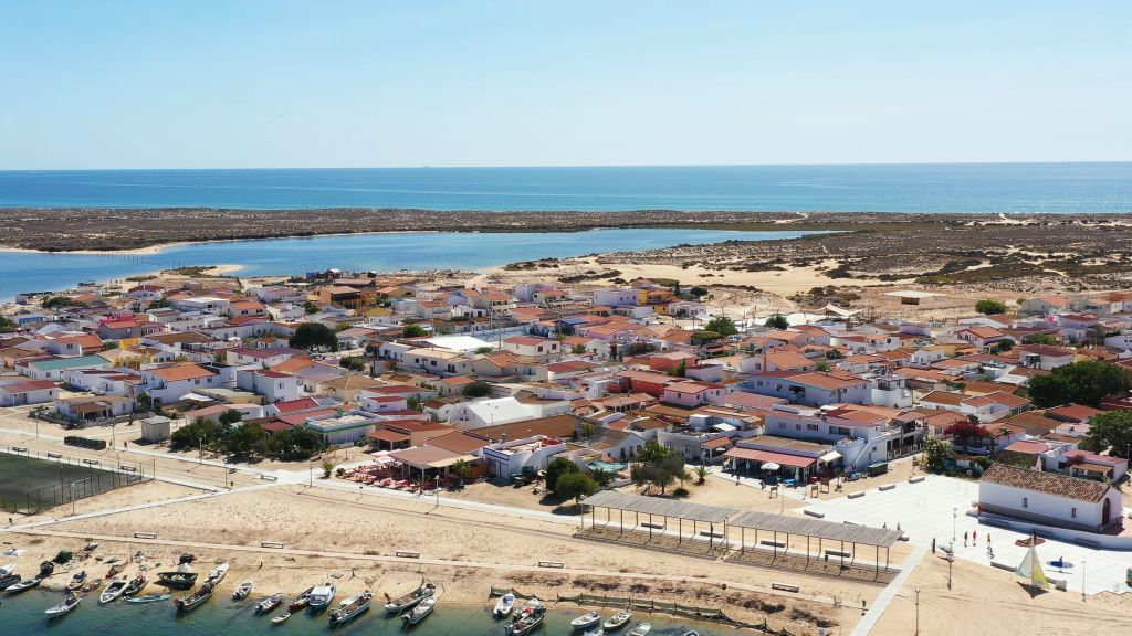 Ria Formosa: 3 Islands Boat Tour from Olhão