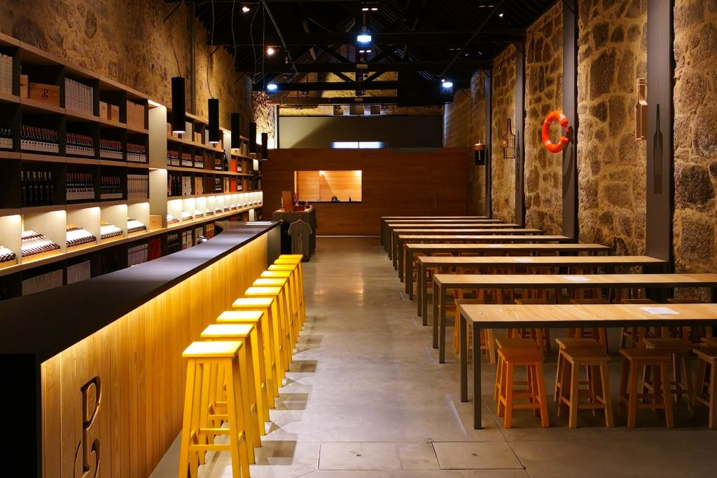 Caves Poças: Vinho do Porto & Pastel de Nata