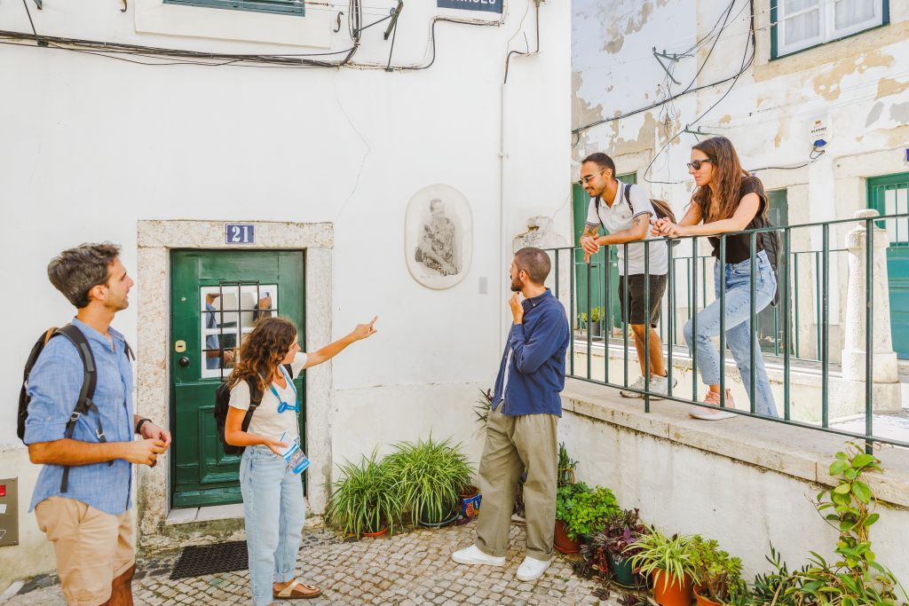 Best of Lisbon Walking Tour: Baixa, Chiado and Alfama