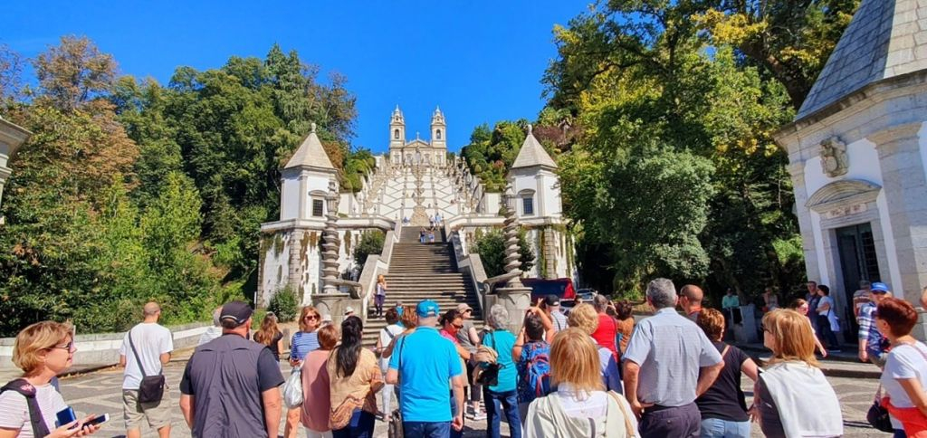 Braga and Guimarães: Day Tour from Porto