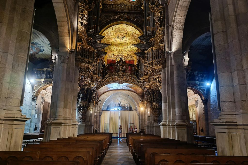 Braga and Guimarães: Day Tour from Porto