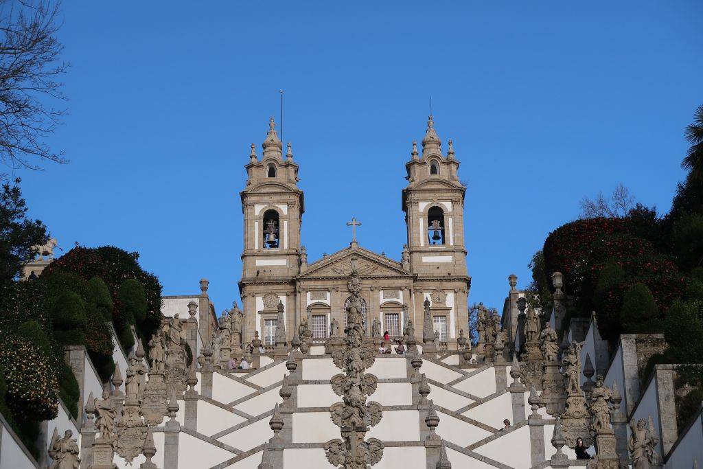 Braga and Guimarães: Day Tour from Porto