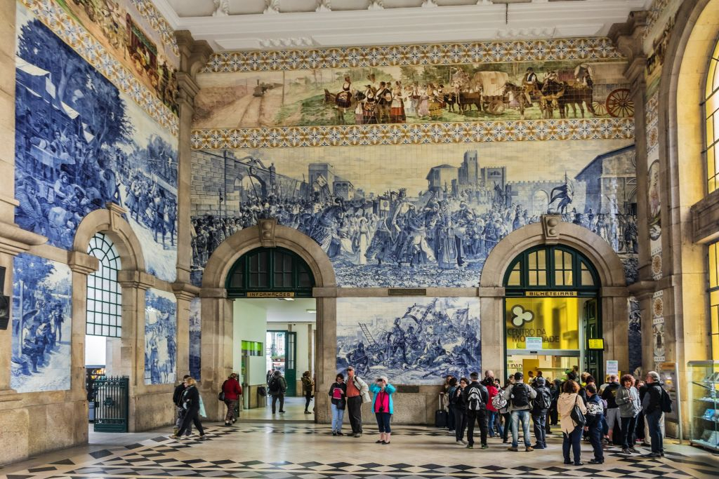 Visite de la ville de Porto en demi-journée : visite guidée avec cave à vin et dégustations