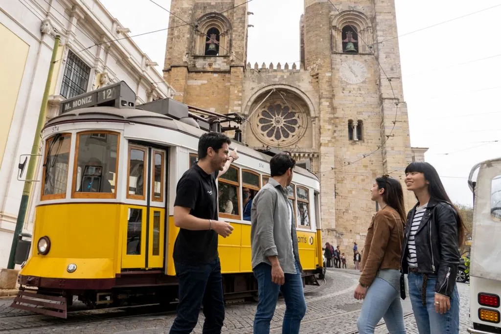 Lisbon: Old Town Walking, Helicopter Flight & Boat Trip