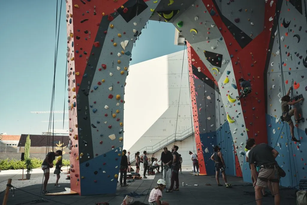 Lisbon: Climbing Experience at Escala25