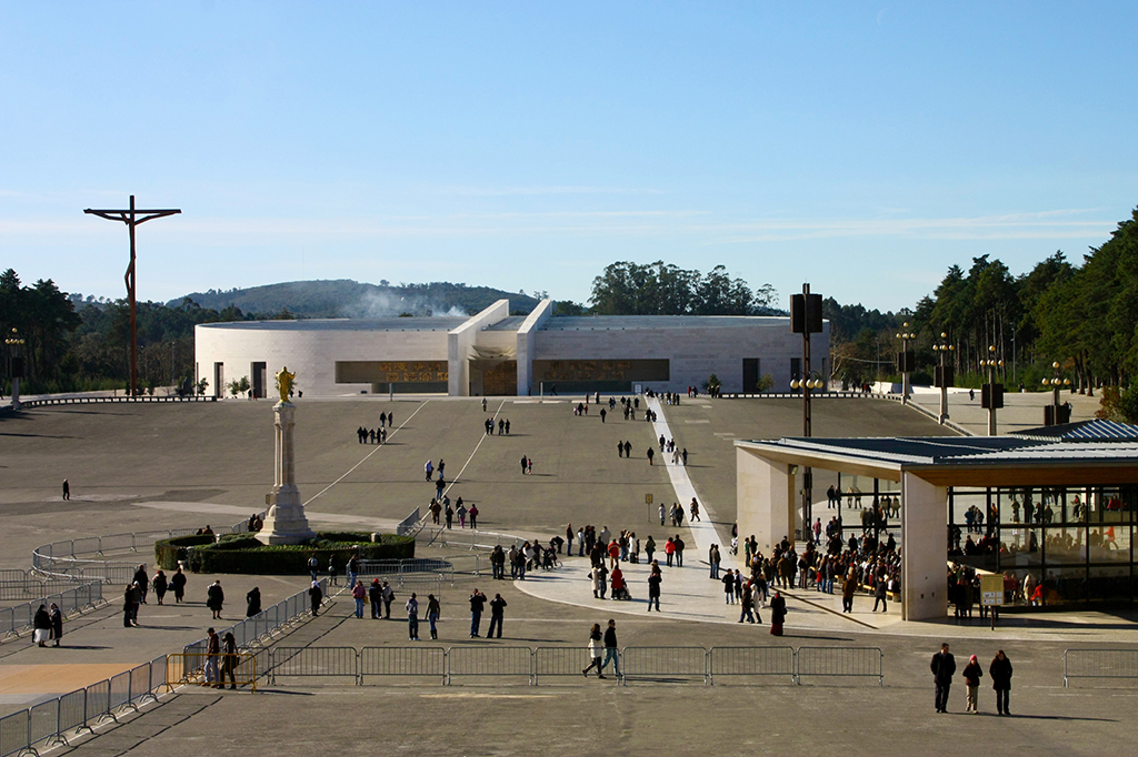 Fátima, Óbidos e Nazaré: excursão desde Lisboa com um grupo pequeno