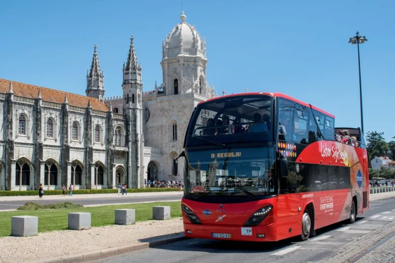 Gray Line: Lisbon & Cascais Hop-on Hop-off Bus & Boat Tour