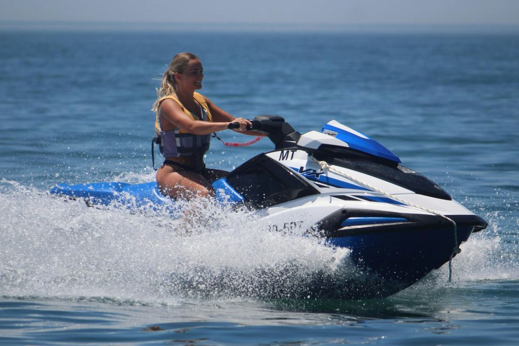 Jet Ski Ride in Armação de Pêra