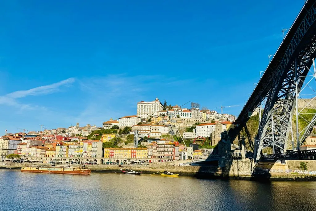 Porto and Gaia: Walking Tour of Douro's Two Riversides
