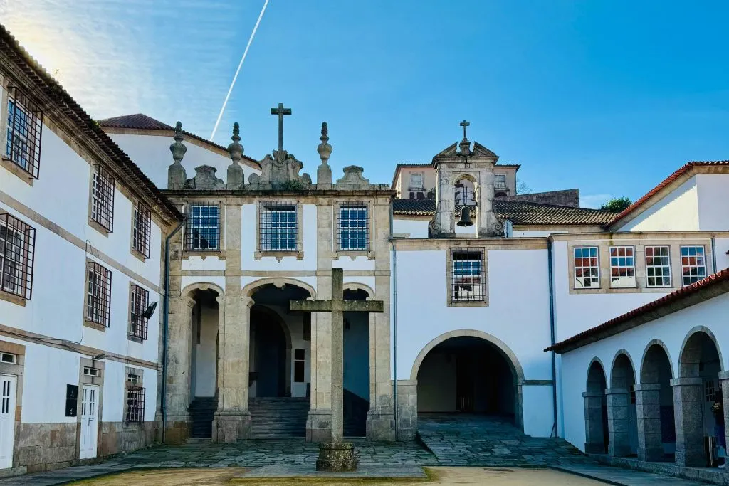 Porto and Gaia: Walking Tour of Douro's Two Riversides