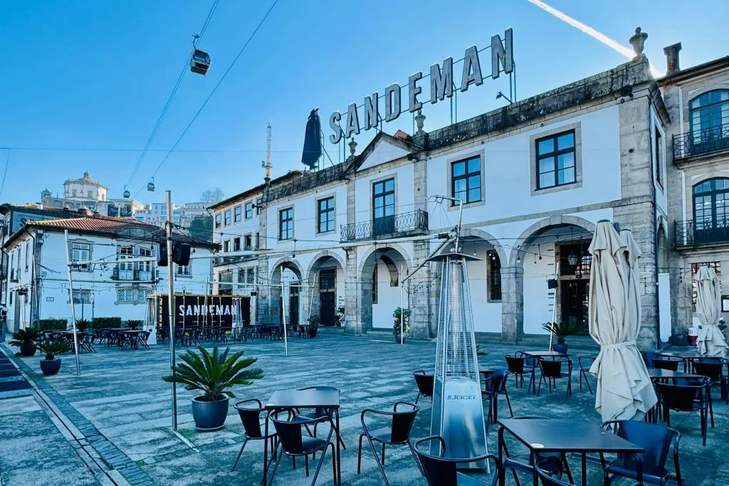 Porto and Gaia: Walking Tour of Douro's Two Riversides
