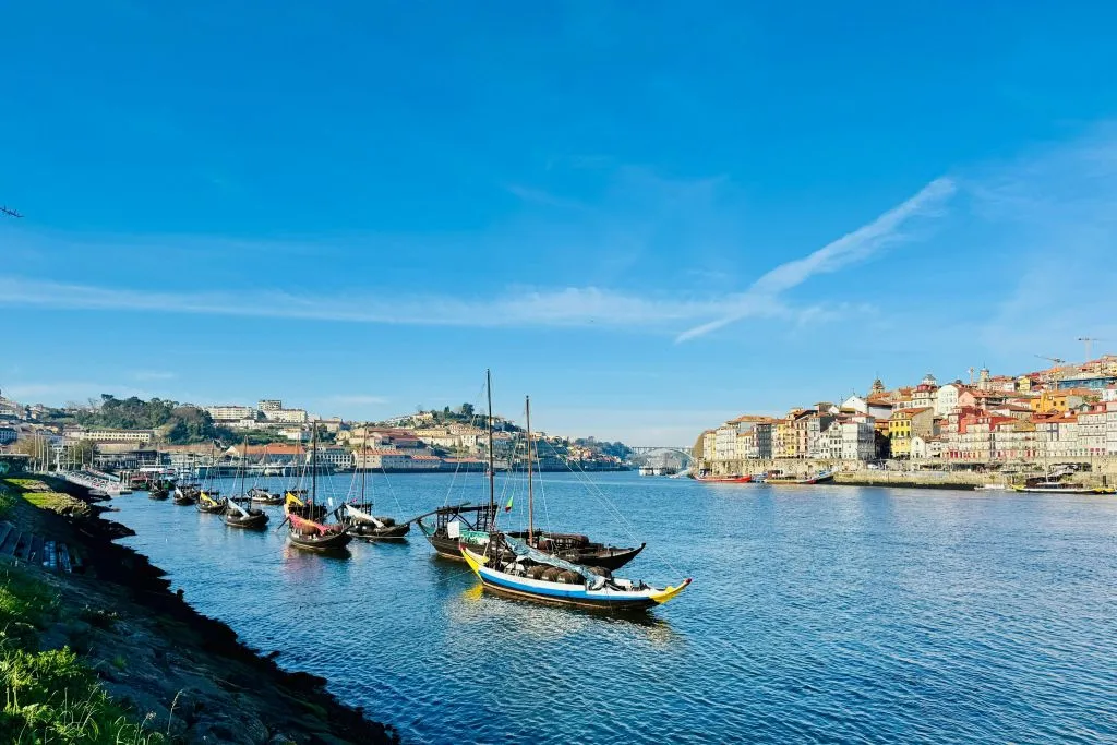 Porto and Gaia: Walking Tour of Douro's Two Riversides