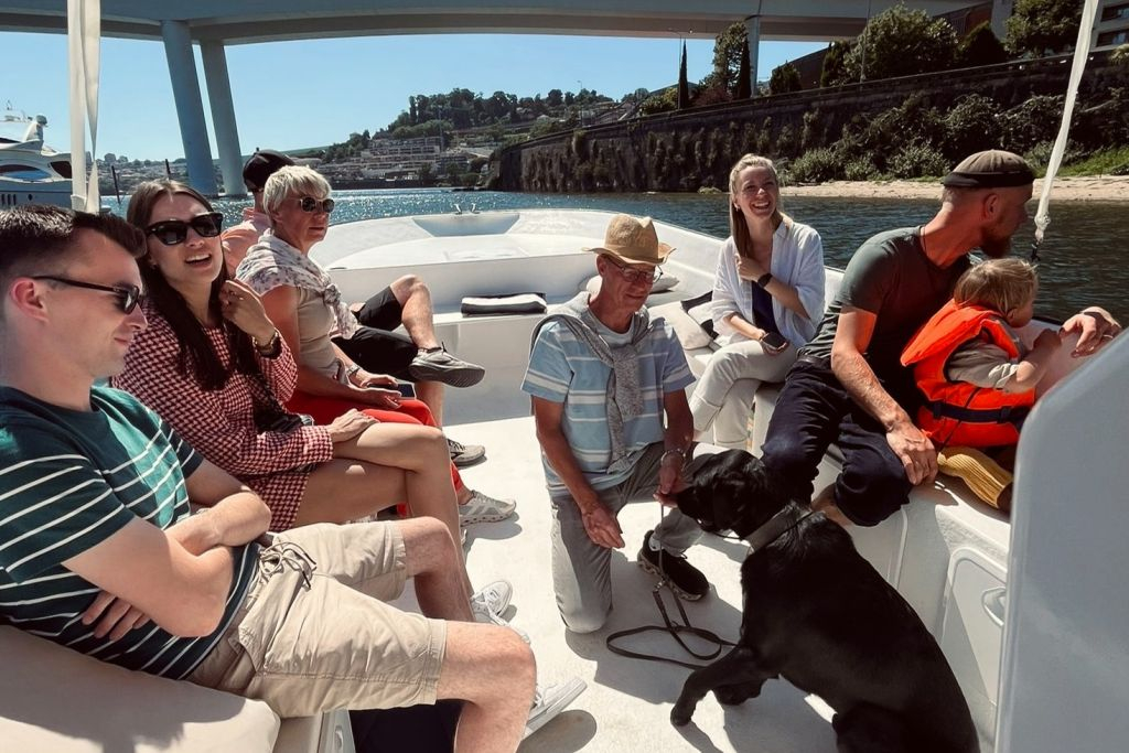 Crucero en barco por el Duero con vino de Oporto
