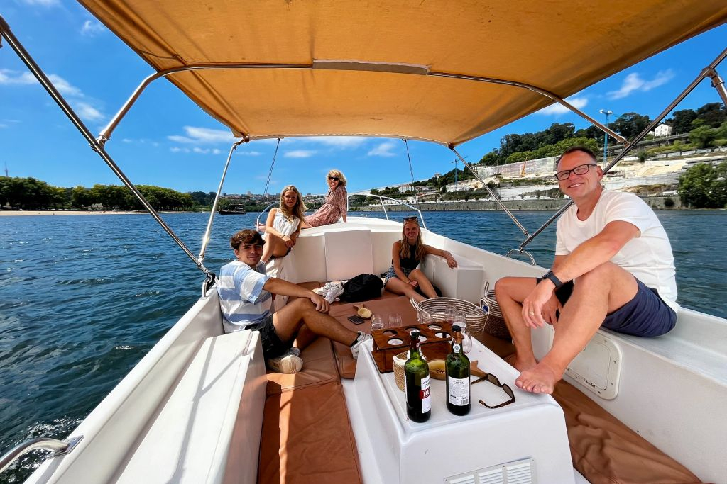 Crucero en barco por el Duero con vino de Oporto