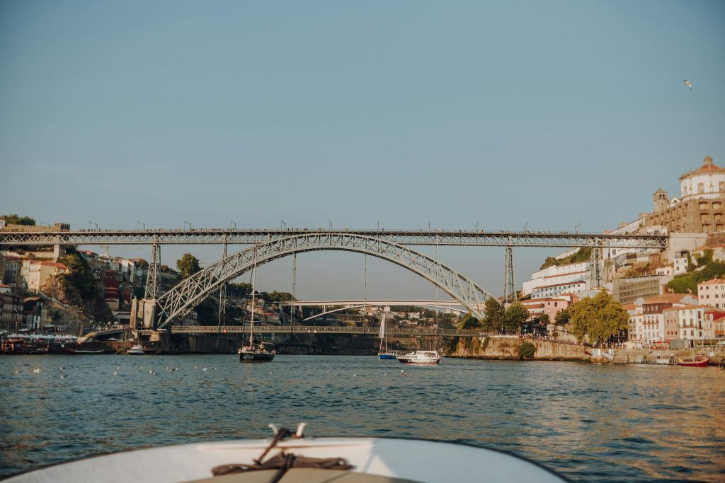 Crucero en barco por el Duero con vino de Oporto