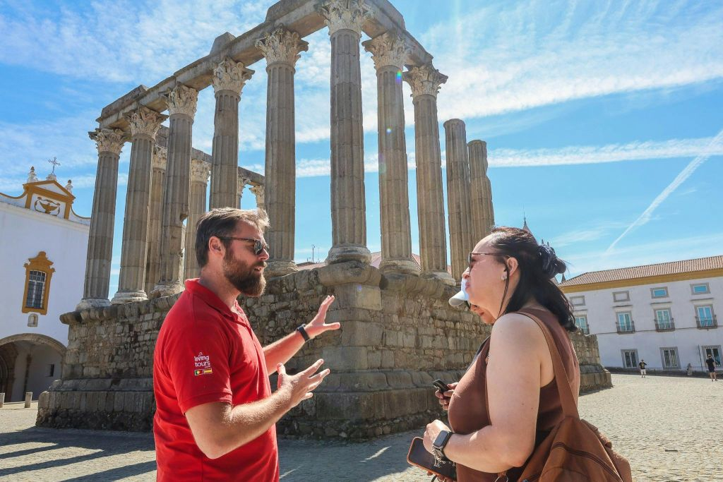 Evora, Chapel of Bones and Wine Tasting: Day Trip from Lisbon