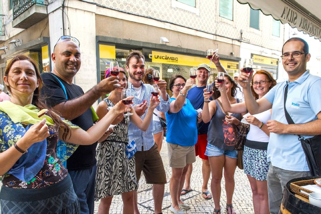 Lisbon: Small-Group Portuguese Food & Wine Tour