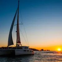 Lisbon: Sunset Catamaran Tour