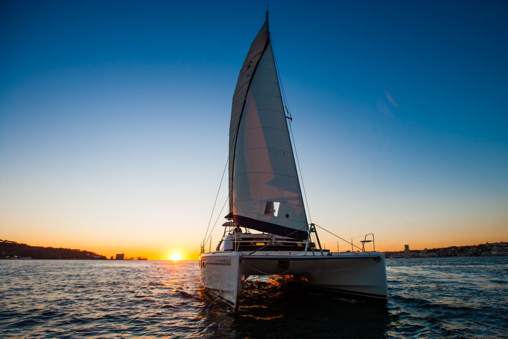 Lisbon: Sunset Catamaran Tour