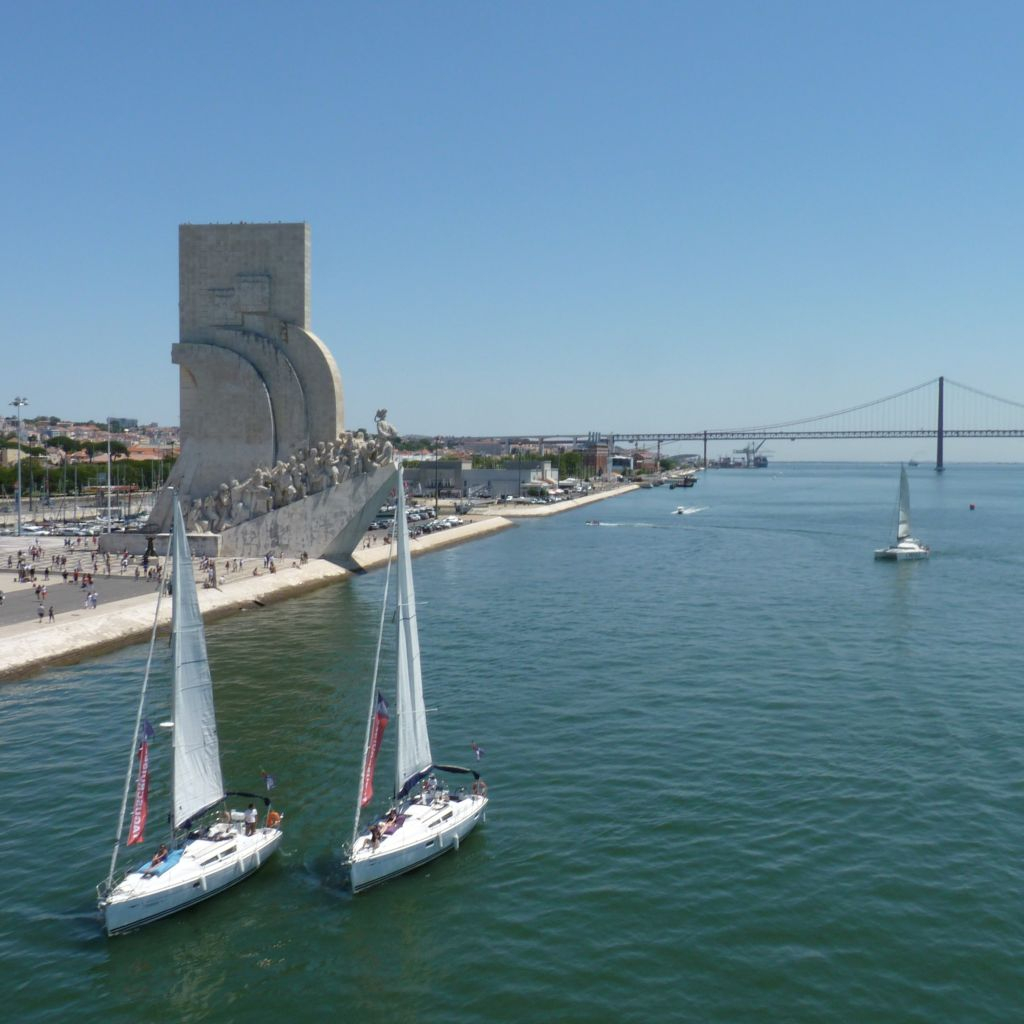 Lisbon: 1-Hour Morning Sailing Tour from Belém