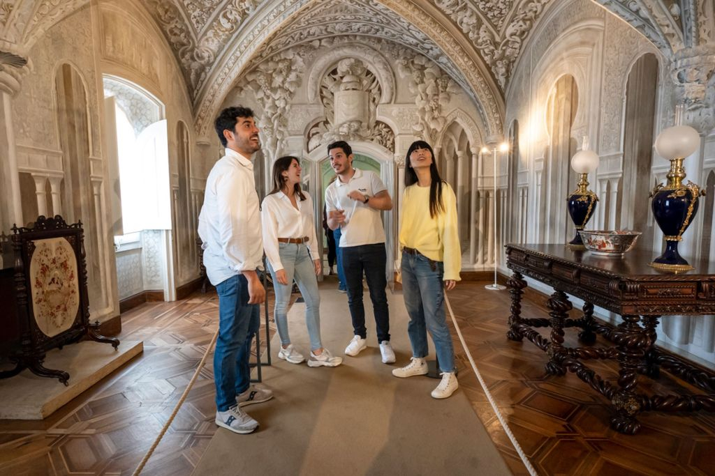 Sintra & Cabo da Roca: 4WD Jeep Tour from Lisbon