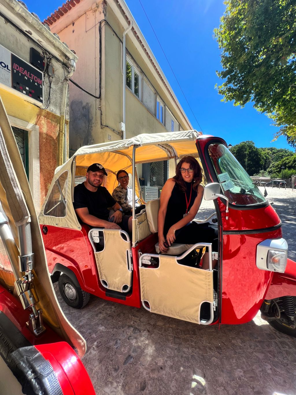 Private Tuk-Tuk Tours in Sintra