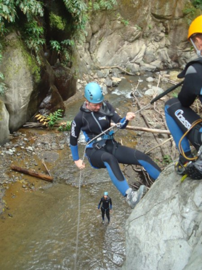 Canyoning na Ribeira dos Caldeirões