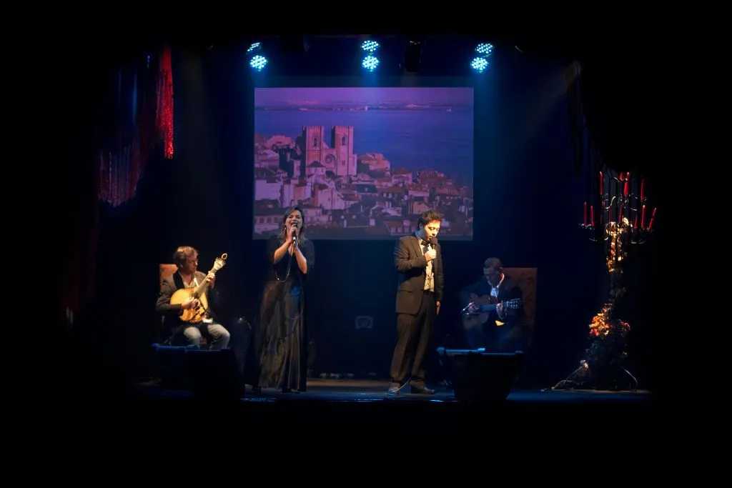 Hills Tramcar & Fado in Chiado