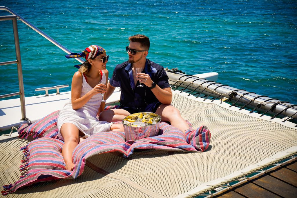 Algarve: Catamaran Cruise with Oysters and Wine from Vilamoura