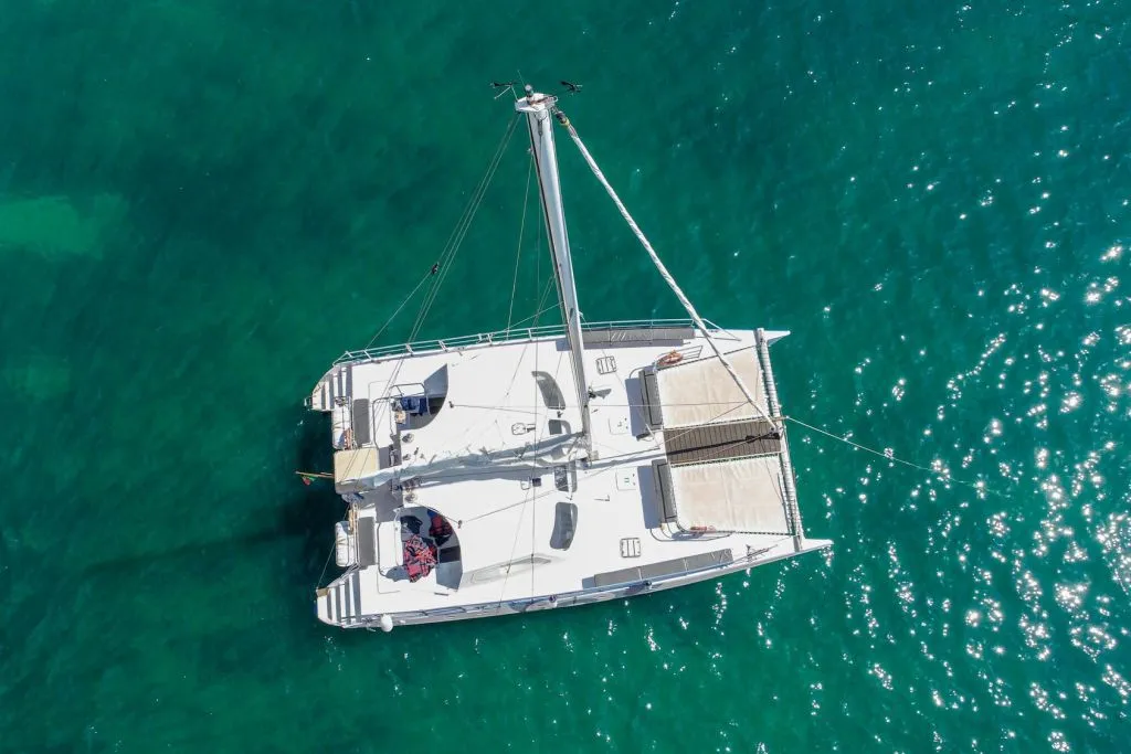 Algarve: Catamaran Cruise with Oysters and Wine from Vilamoura
