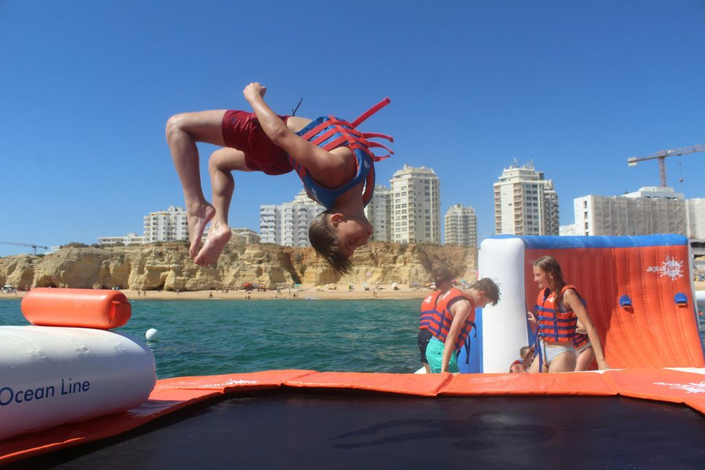 Armação de Pêra: Inflatable Waterpark Entry Ticket