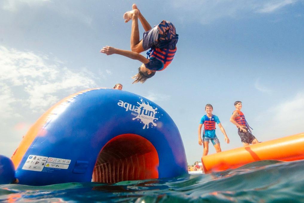Armação de Pêra: Inflatable Waterpark Entry Ticket