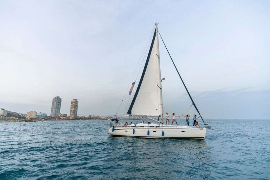 Shared Sailing Excursion and Winery Visit in Alella