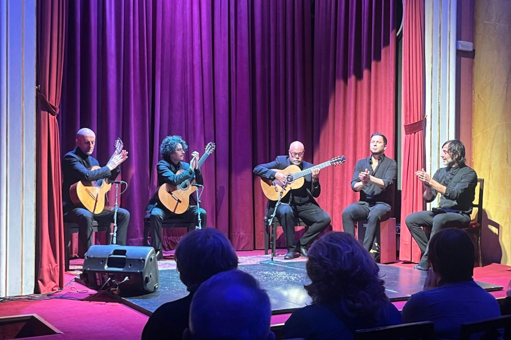 Barcelona: Guitar Trio & Flamenco Dance at Real Circulo