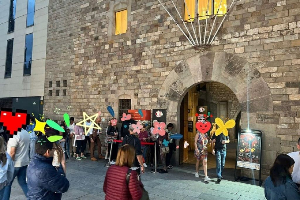Barcelona: Guitar Trio & Flamenco Dance at Real Circulo