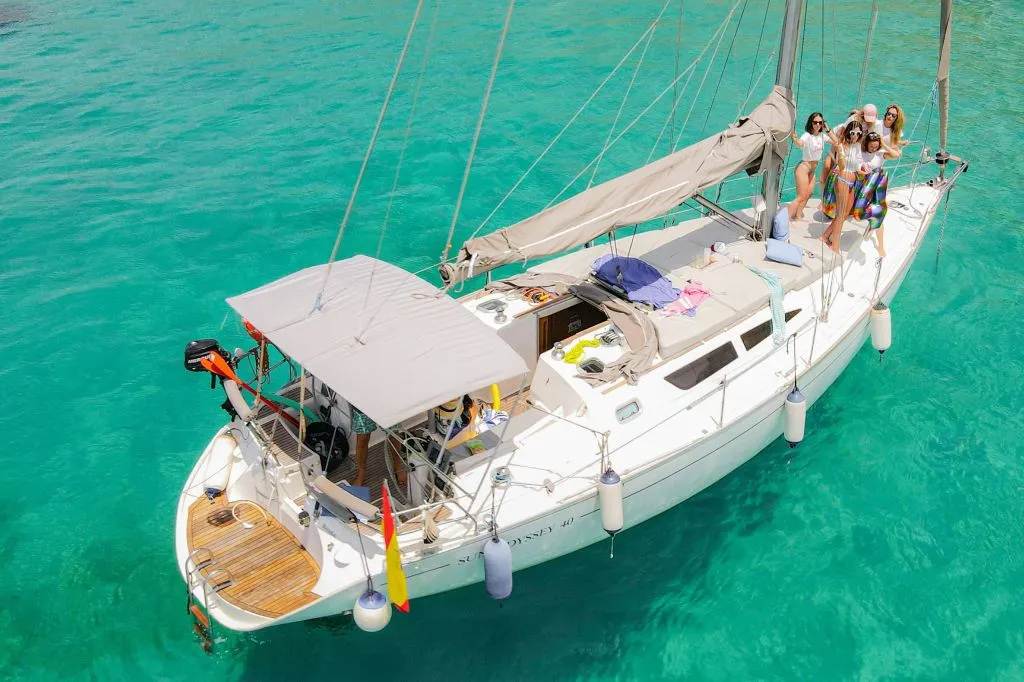 ¡Excursión privada en barco de vela con paella!
