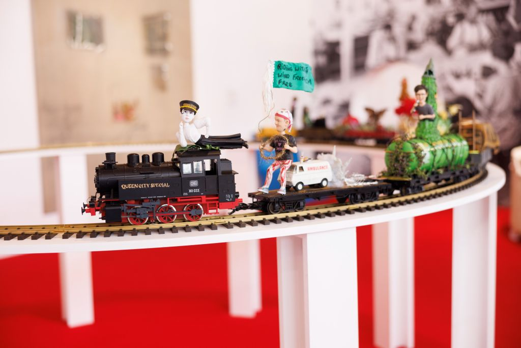 Hangar Y: “Seizing the Sun” Exhibition (Including Park)
