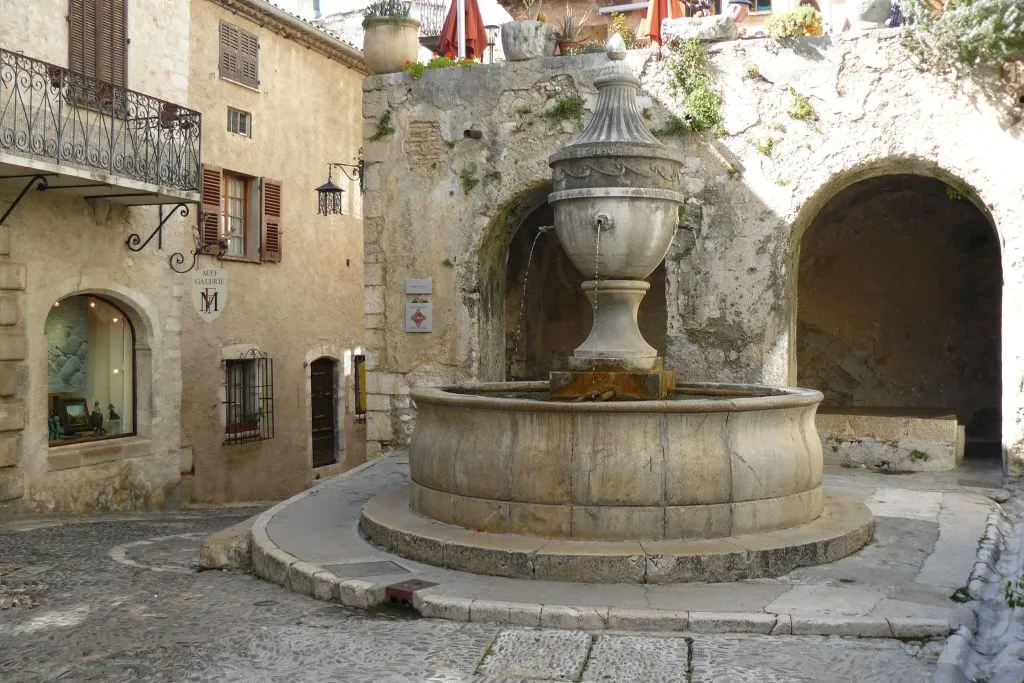 French Riviera: Full Day Guided Tour