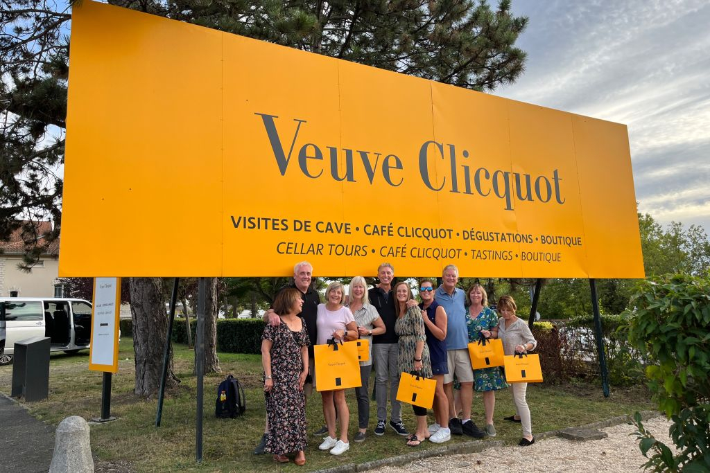 Reims: Champagne Tasting with Cellars Visit Day Trip from Paris