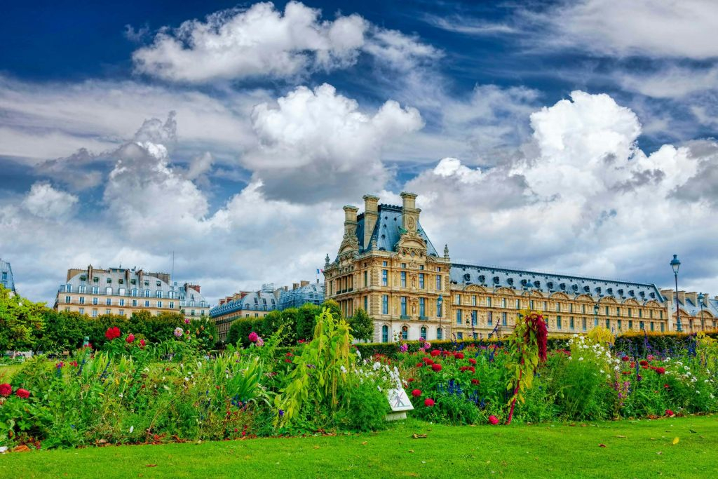 Paris: Sightseeing Tour with Audio Guide