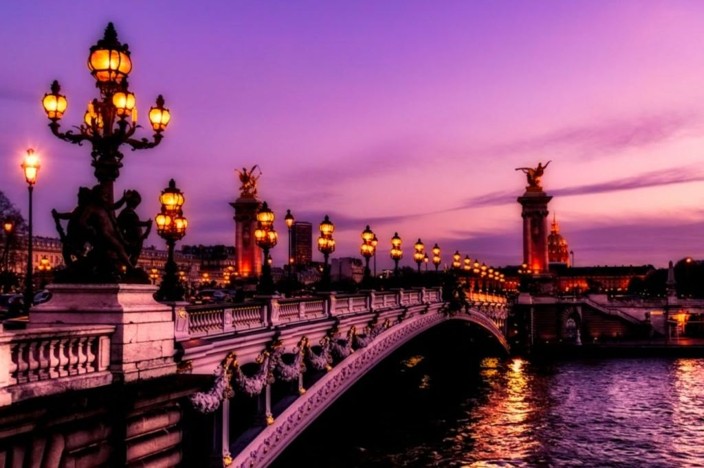Paris: Sightseeing Tour with Audio Guide