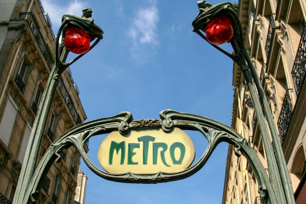Paris: Sightseeing Tour with Audio Guide