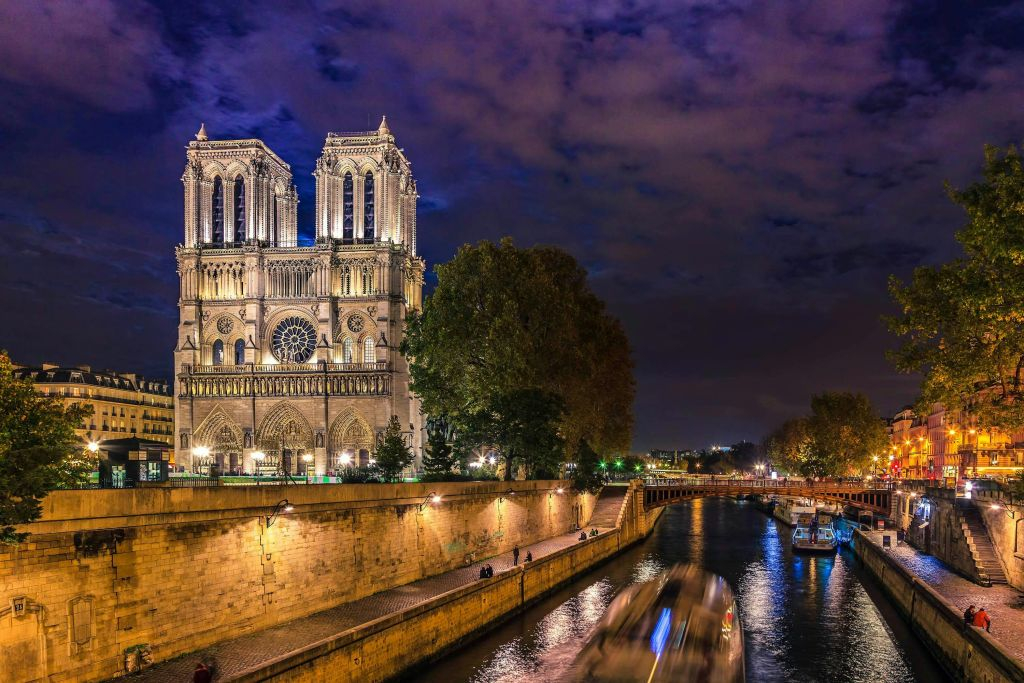 Paris: Sightseeing Tour with Audio Guide