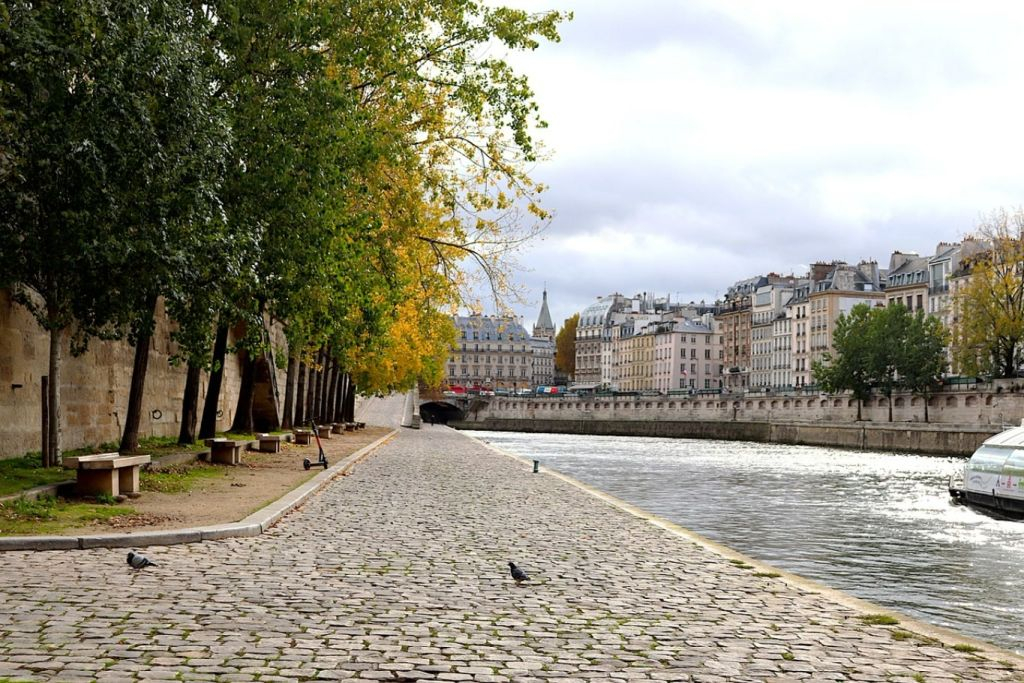 Paris Latin Quarter: Walking Tour Audio Guide