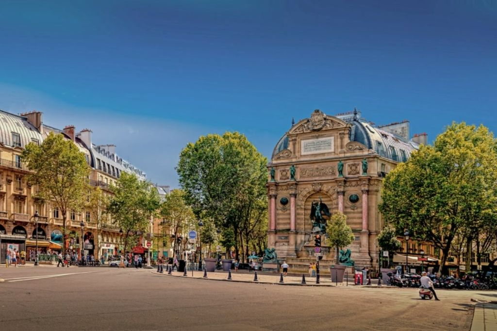 Paris Latin Quarter: Walking Tour Audio Guide