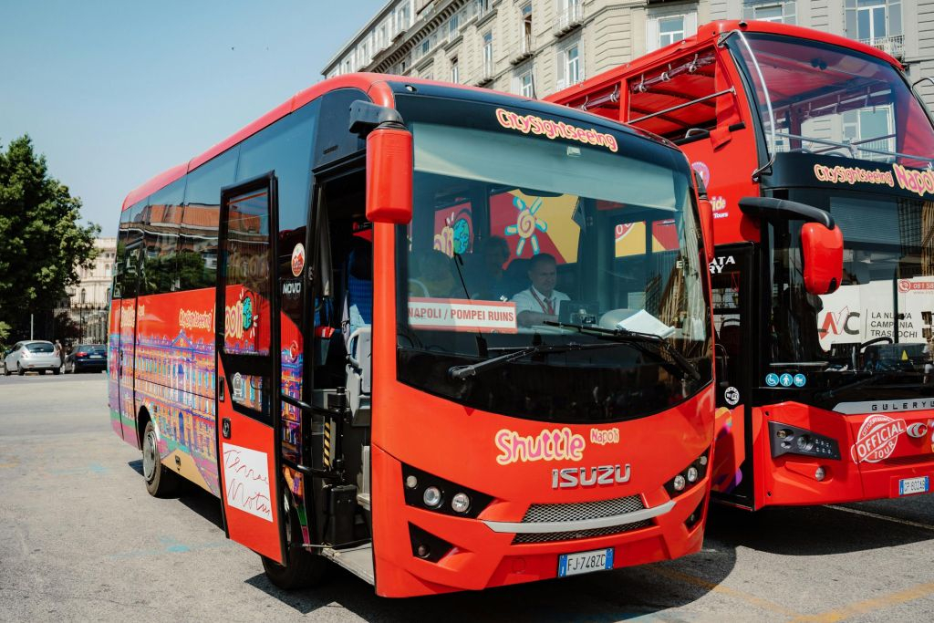 Solo trasporto: Viaggio di andata e ritorno in bus navetta da Napoli a Pompei