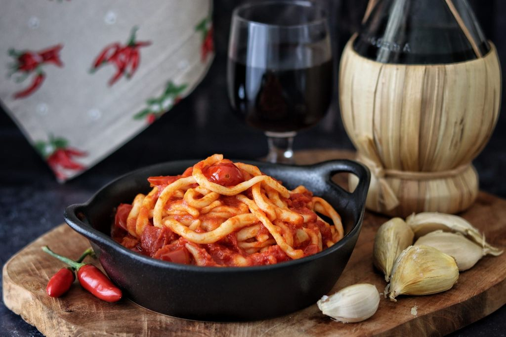 Civita di Bagnoregio, Montepulciano & Orvieto: Tour from Rome + Lunch & Wine