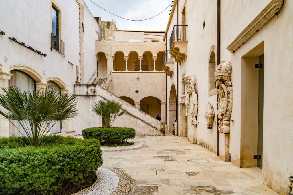 Palazzo Bellomo Museum: Entry Ticket + Audio Guide