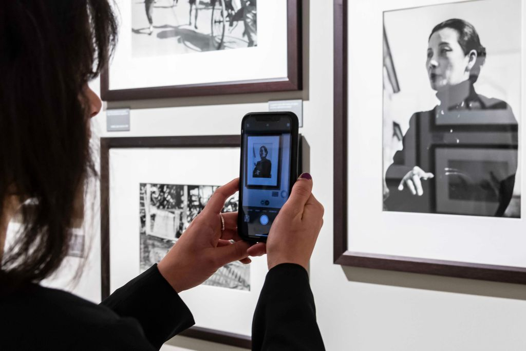 Villa Mussolini: Una vita in immagini di Frida Kahlo
