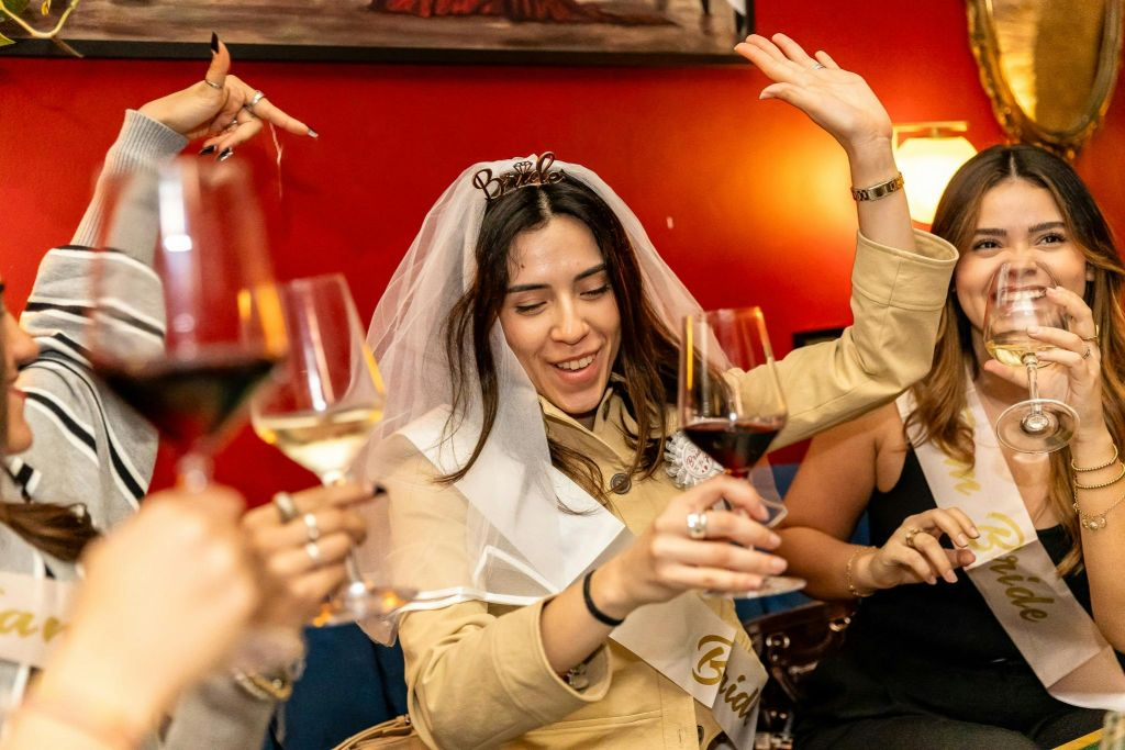 Rome Tipsy Tour, Drinks with History